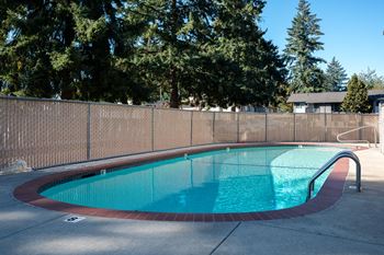 Heated seasonal swimming pool